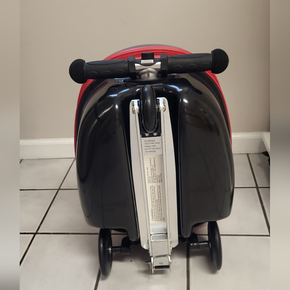 Kids Ride-On Suitcase - Picture 2 of 5